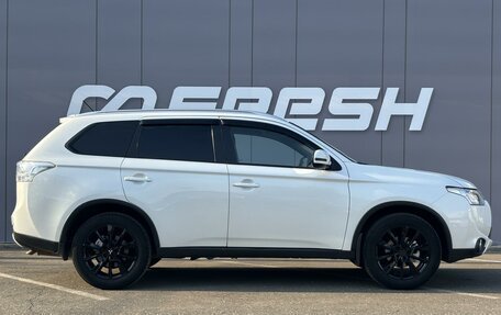 Mitsubishi Outlander III рестайлинг 3, 2014 год, 1 350 000 рублей, 5 фотография