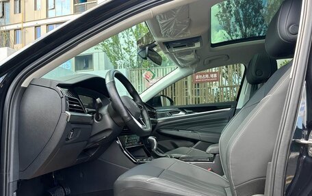 Volkswagen Passat B8 рестайлинг, 2024 год, 2 800 000 рублей, 15 фотография