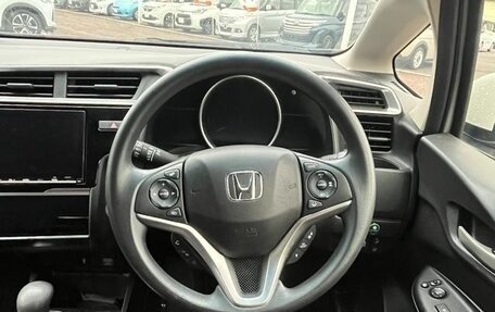 Honda Fit III, 2019 год, 1 090 000 рублей, 8 фотография