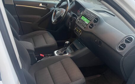 Volkswagen Tiguan I, 2012 год, 1 950 000 рублей, 6 фотография