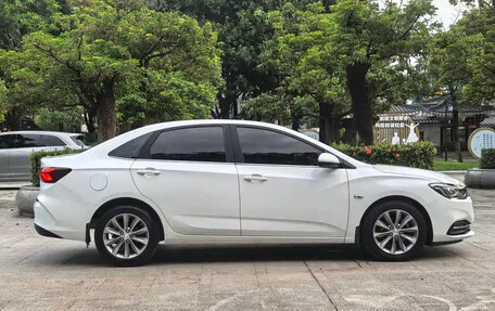 Chevrolet Cruze II, 2022 год, 1 080 000 рублей, 8 фотография