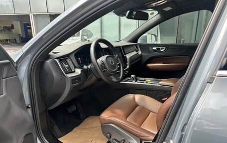 Volvo XC60 II, 2022 год, 3 300 000 рублей, 7 фотография