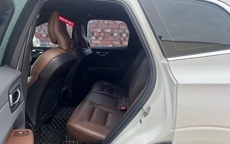Volvo XC60 II, 2022 год, 3 500 000 рублей, 8 фотография