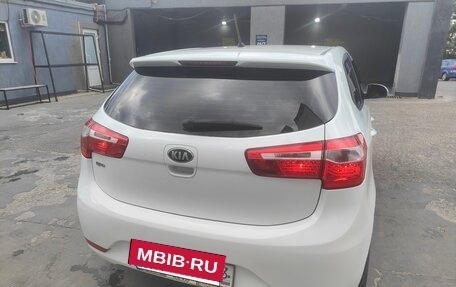 KIA Rio III рестайлинг, 2014 год, 1 000 000 рублей, 2 фотография