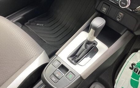 Honda Fit, 2021 год, 1 210 000 рублей, 12 фотография