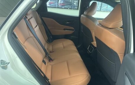 Toyota Crown, 2024 год, 5 170 000 рублей, 10 фотография