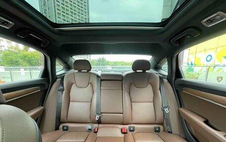 Volvo S90 II рестайлинг, 2021 год, 3 300 000 рублей, 8 фотография