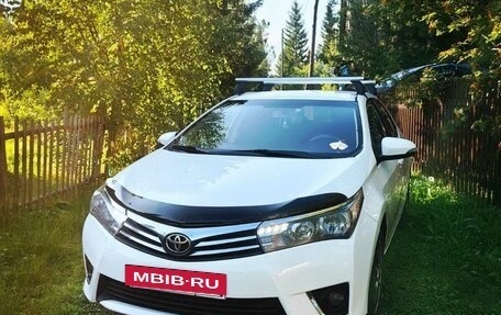 Toyota Corolla, 2013 год, 1 300 000 рублей, 5 фотография