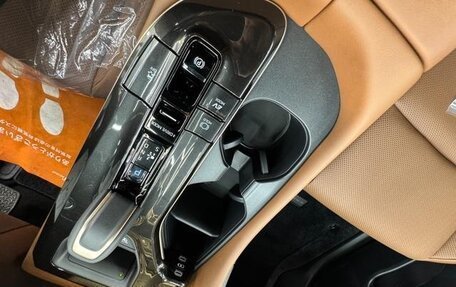 Toyota Crown, 2025 год, 6 183 000 рублей, 12 фотография