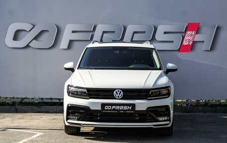 Volkswagen Tiguan II, 2018 год, 2 590 000 рублей, 3 фотография