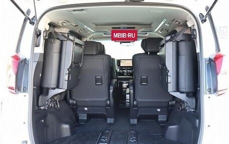 Toyota Alphard III, 2022 год, 3 950 000 рублей, 26 фотография