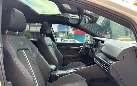 Volkswagen Golf VIII, 2022 год, 1 880 000 рублей, 17 фотография
