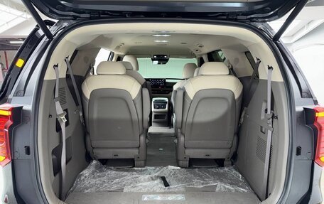 KIA Carnival, 2024 год, 3 896 555 рублей, 9 фотография