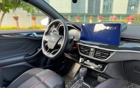 Ford Focus IV, 2022 год, 1 370 227 рублей, 9 фотография
