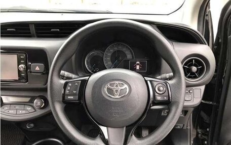 Toyota Vitz, 2019 год, 894 000 рублей, 11 фотография