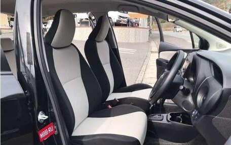 Toyota Vitz, 2019 год, 894 000 рублей, 10 фотография