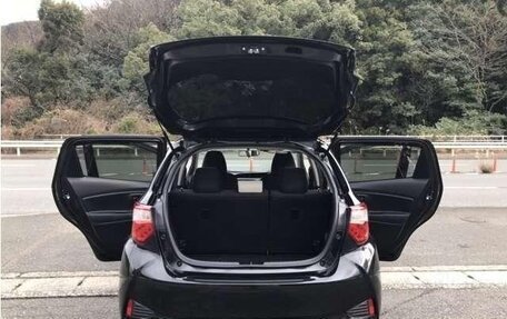 Toyota Vitz, 2019 год, 894 000 рублей, 27 фотография