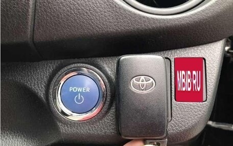 Toyota Vitz, 2019 год, 894 000 рублей, 29 фотография