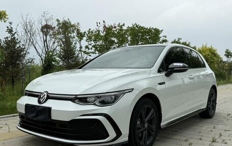 Volkswagen Golf VIII, 2022 год, 1 600 000 рублей, 1 фотография