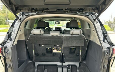 Toyota Sienna, 2021 год, 3 400 000 рублей, 12 фотография