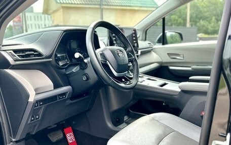 Toyota Sienna, 2021 год, 3 400 000 рублей, 10 фотография