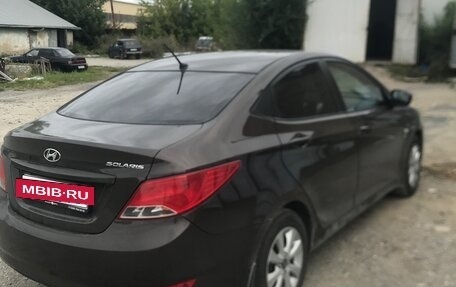 Hyundai Solaris II рестайлинг, 2016 год, 850 000 рублей, 3 фотография