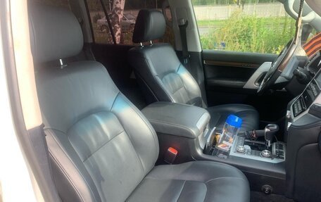Toyota Land Cruiser 200, 2020 год, 7 900 000 рублей, 9 фотография