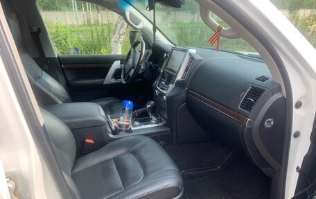 Toyota Land Cruiser 200, 2020 год, 7 900 000 рублей, 8 фотография