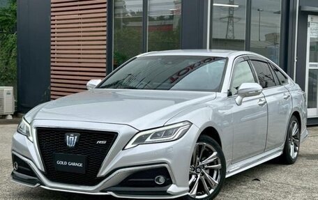 Toyota Crown, 2022 год, 2 880 000 рублей, 2 фотография