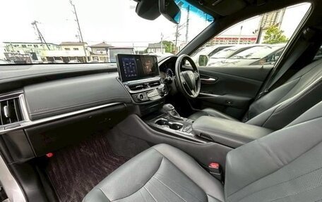 Toyota Crown, 2022 год, 2 880 000 рублей, 12 фотография