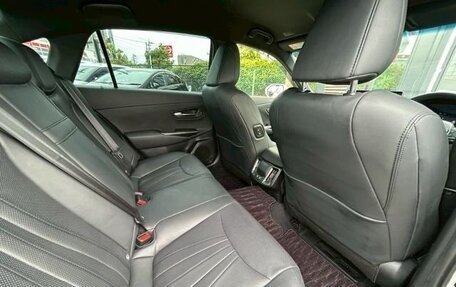 Toyota Crown, 2022 год, 2 880 000 рублей, 13 фотография
