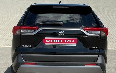 Toyota RAV4, 2021 год, 3 499 000 рублей, 7 фотография