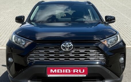 Toyota RAV4, 2021 год, 3 499 000 рублей, 8 фотография