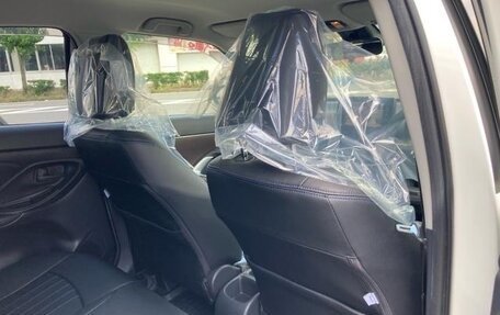 Toyota Yaris Cross, 2022 год, 1 500 000 рублей, 10 фотография
