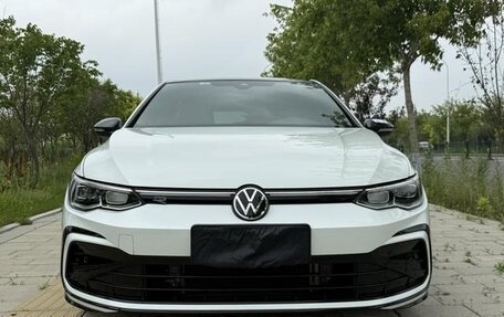 Volkswagen Golf VIII, 2022 год, 1 600 000 рублей, 2 фотография
