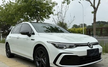 Volkswagen Golf VIII, 2022 год, 1 600 000 рублей, 3 фотография
