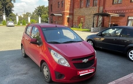 Chevrolet Spark III, 2012 год, 645 000 рублей, 3 фотография