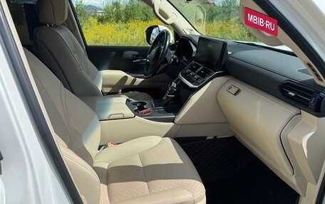 Toyota Land Cruiser, 2022 год, 10 000 000 рублей, 12 фотография