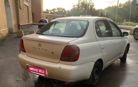 Toyota Platz, 2002 год, 350 000 рублей, 3 фотография