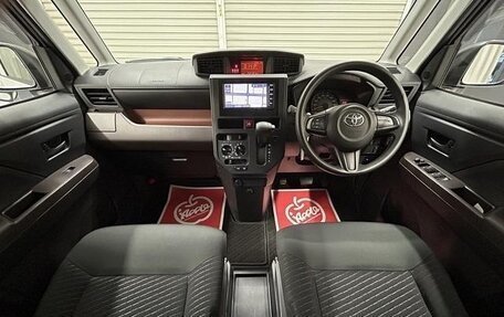 Toyota Roomy I, 2018 год, 843 000 рублей, 12 фотография
