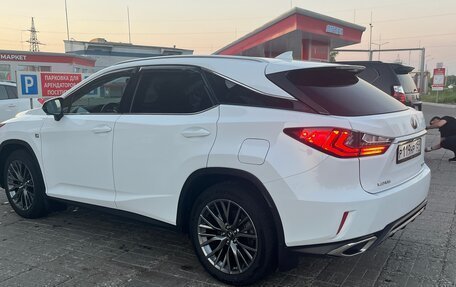 Lexus RX IV рестайлинг, 2018 год, 5 500 000 рублей, 3 фотография