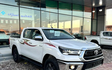 Toyota Hilux VIII, 2025 год, 4 892 000 рублей, 1 фотография