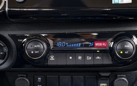 Toyota Hilux VIII, 2024 год, 5 522 000 рублей, 19 фотография