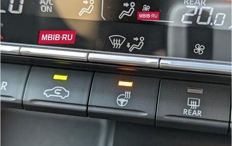 Toyota Voxy, 2022 год, 2 100 000 рублей, 18 фотография