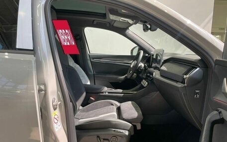Skoda Kodiaq, 2025 год, 5 300 000 рублей, 8 фотография