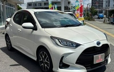 Toyota Yaris XP150 рестайлинг, 2022 год, 940 000 рублей, 1 фотография