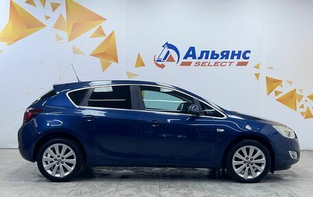 Opel Astra J, 2011 год, 695 000 рублей, 2 фотография