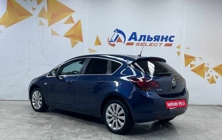 Opel Astra J, 2011 год, 695 000 рублей, 3 фотография