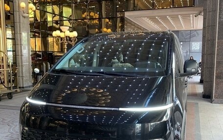 Hyundai Staria, 2022 год, 2 950 000 рублей, 8 фотография