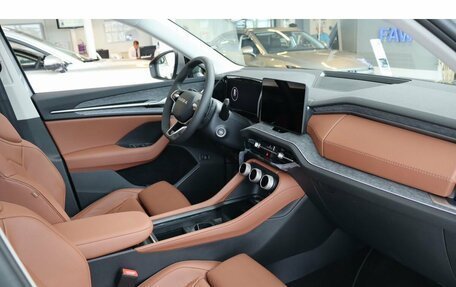 Skoda Kodiaq, 2025 год, 5 000 000 рублей, 11 фотография
